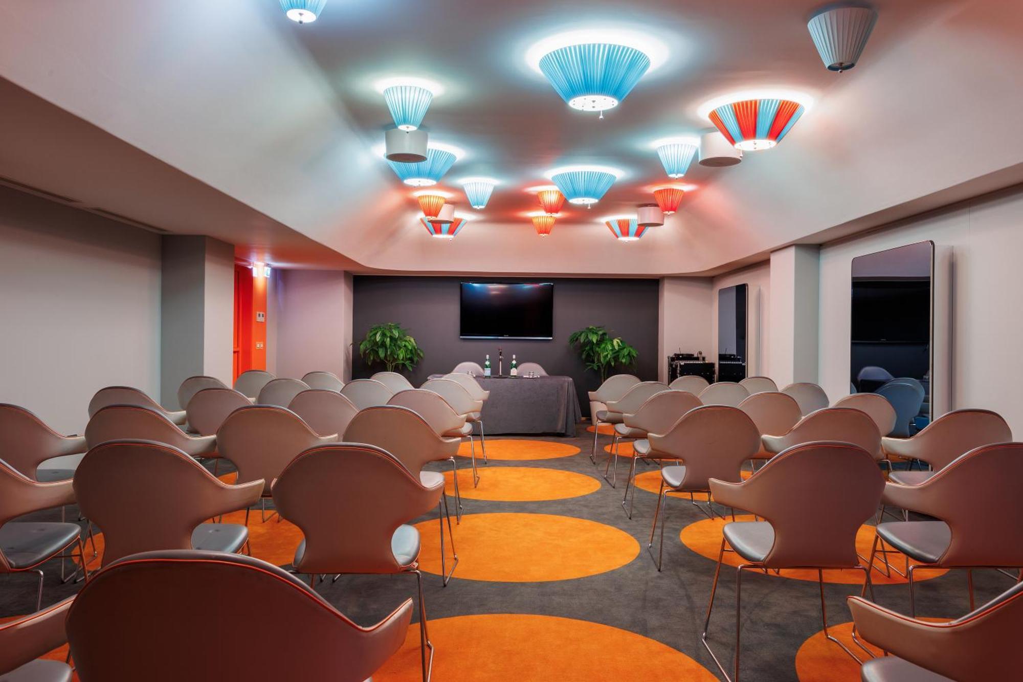 ไอเอช โฮเทล บาริ กรันเด อัลแบร์โก เดลเล นาซิโอนี Hotel บารี ภายนอก รูปภาพ Meeting room at the hotel