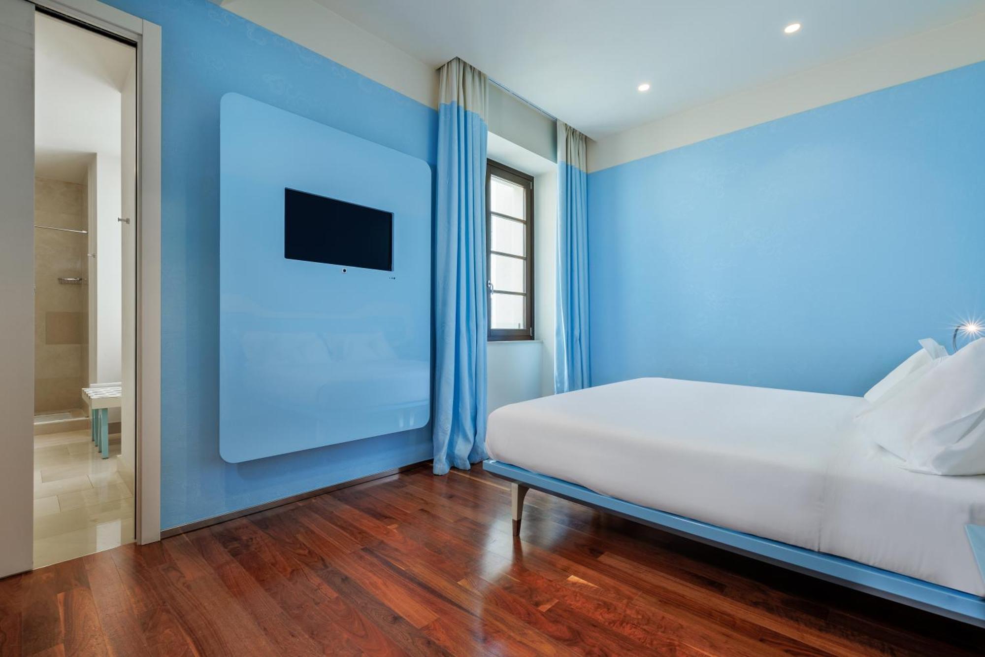 ไอเอช โฮเทล บาริ กรันเด อัลแบร์โก เดลเล นาซิโอนี Hotel บารี ภายนอก รูปภาพ A room at the hotel